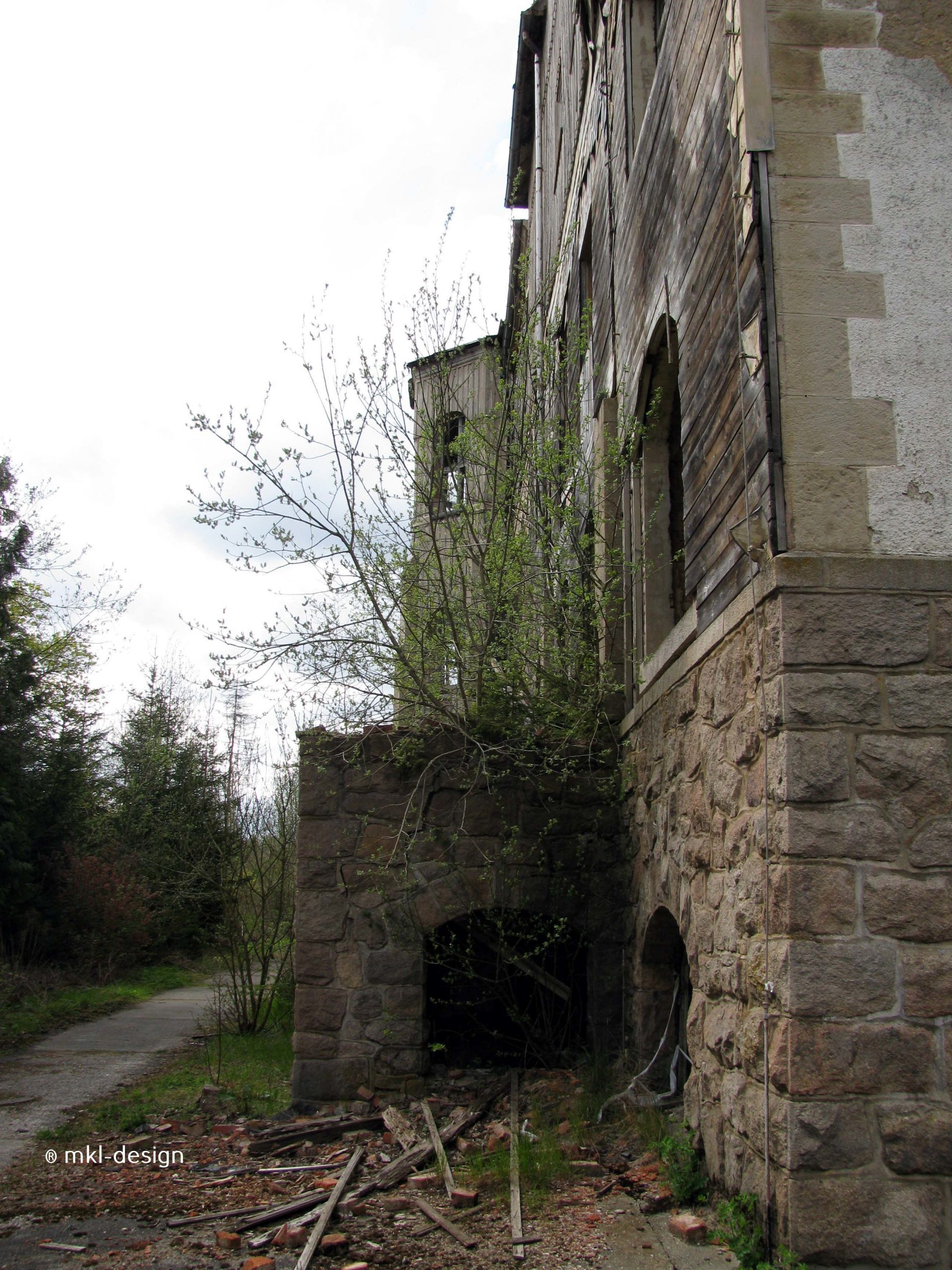 Lost Places | Johanniterheilstätte bei Sorge im Harz | Kurheim Vorderseite | Bild 18