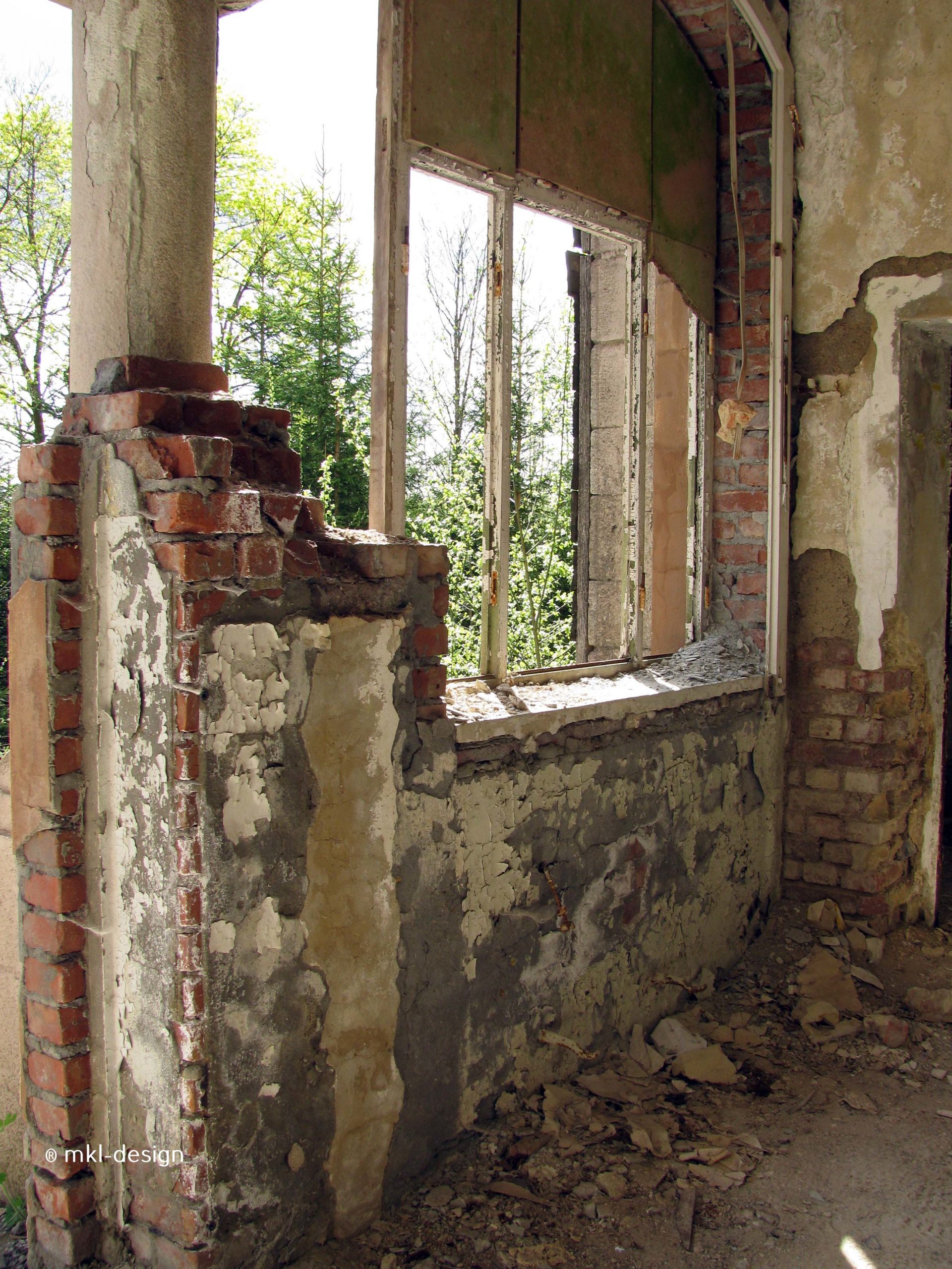 Lost Places | Johanniterheilstätte bei Sorge im Harz | Kurheim Vorderseite beim Aufgang | Bild 23